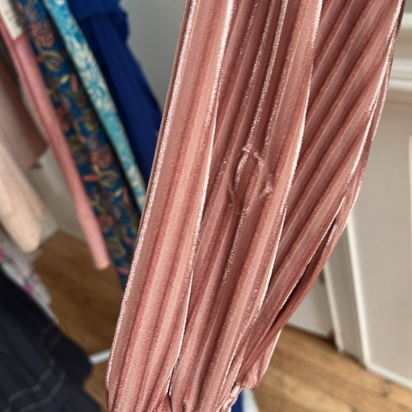 JOY JOY - PINK VELVET SMOCKED BLOUSE - SIZE L - Picture 2 of 4